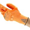 A luva ActivArmr® 97-120 foi desenvolvida para ambientes de trabalho exigentes, onde conforto e segurança são essenciais. Proporciona elevada proteção contra impacto e corte, com excelente aderência em condições com lama e óleo. A tecnologia impermeável ao óleo mantém as mãos limpas e secas durante todo o dia, reduzindo a fadiga e aumentando a produtividade.